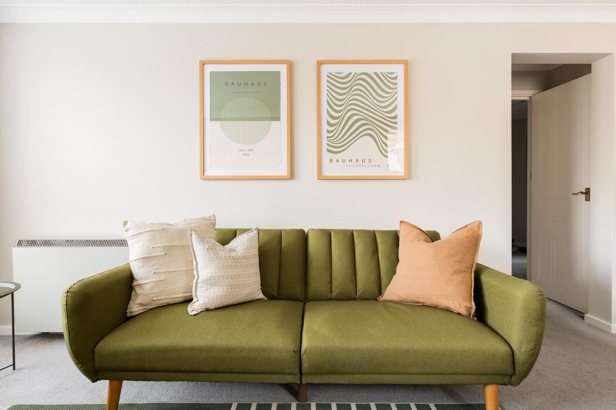 Modern 2-Bedroom Apartments With Free Parking In Leamington Spa Luaran gambar