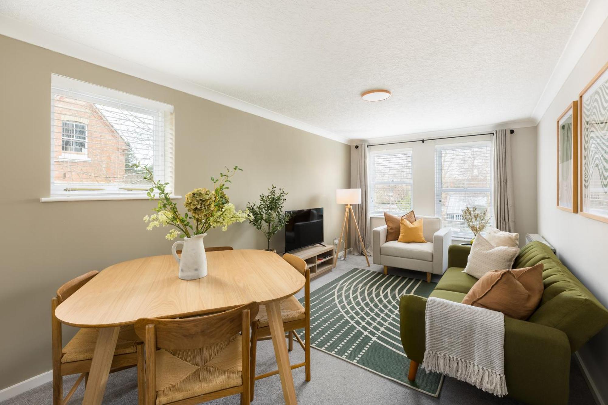 Modern 2-Bedroom Apartments With Free Parking In Leamington Spa Luaran gambar