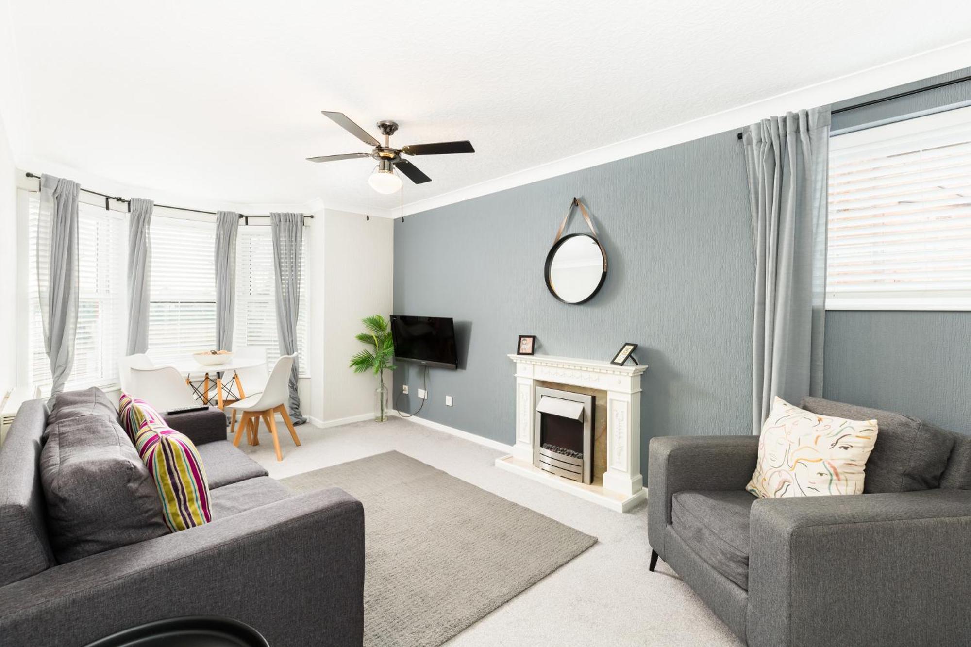 Modern 2-Bedroom Apartments With Free Parking In Leamington Spa Luaran gambar