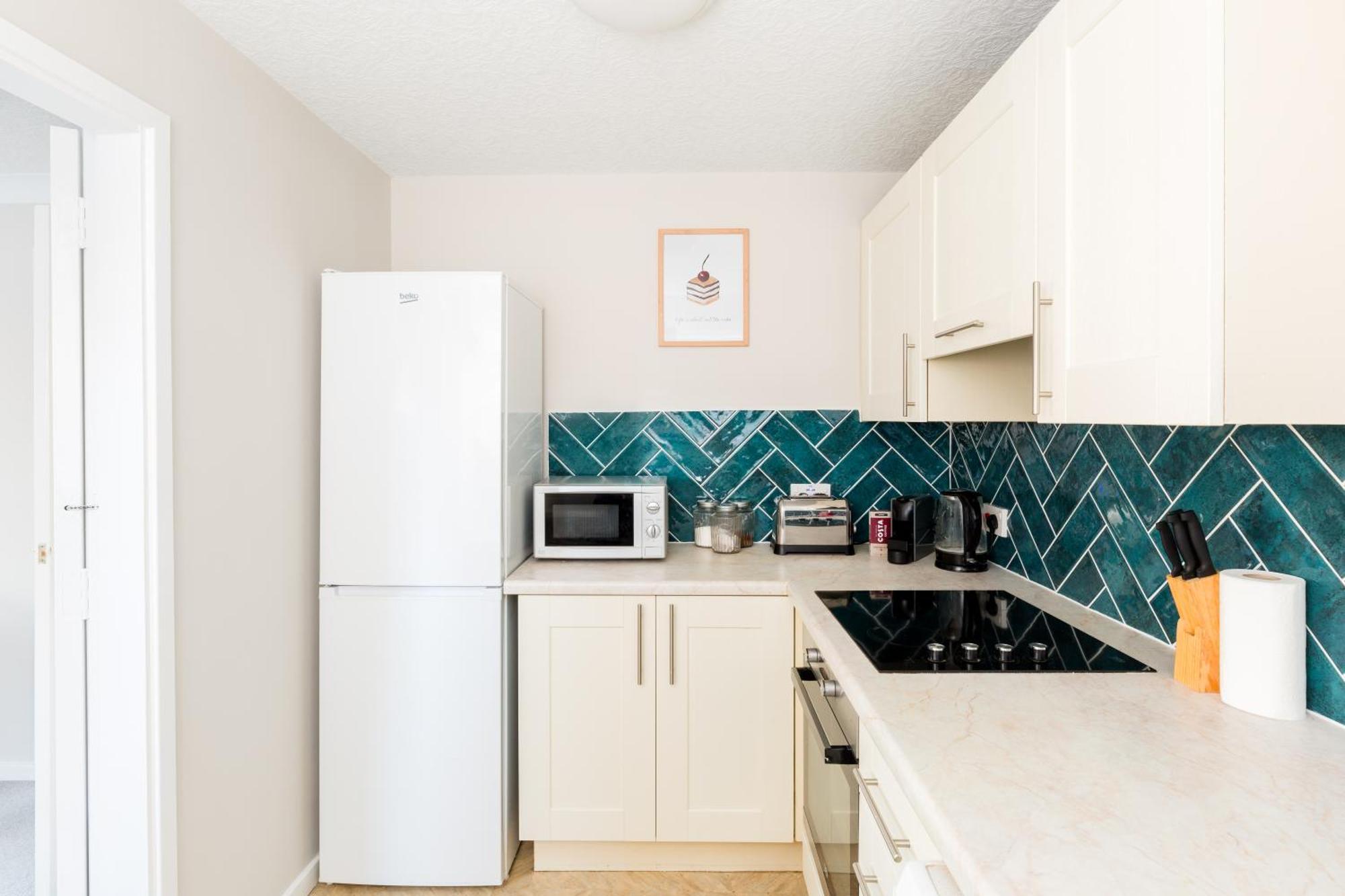 Modern 2-Bedroom Apartments With Free Parking In Leamington Spa Luaran gambar