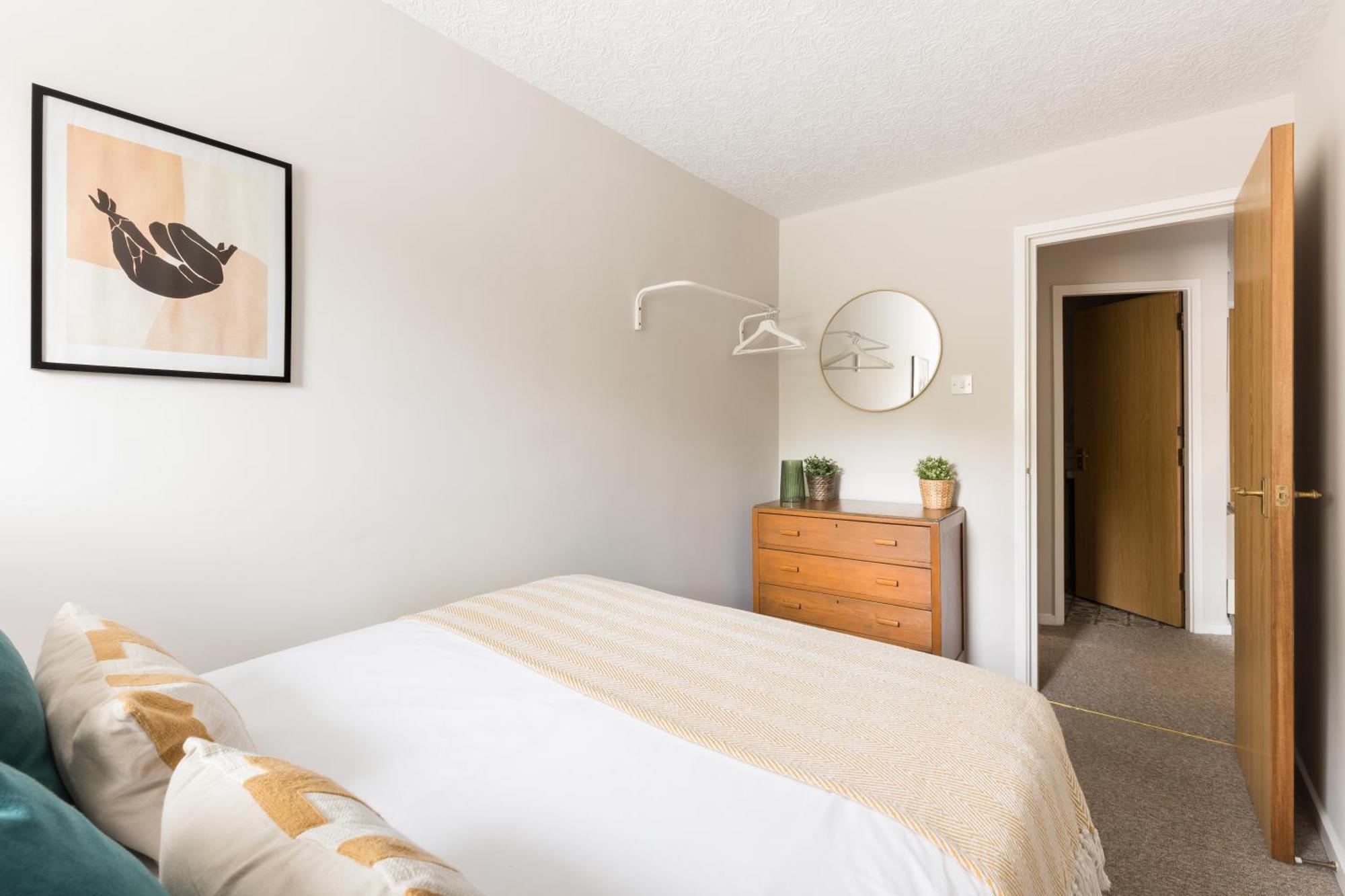 Modern 2-Bedroom Apartments With Free Parking In Leamington Spa Luaran gambar