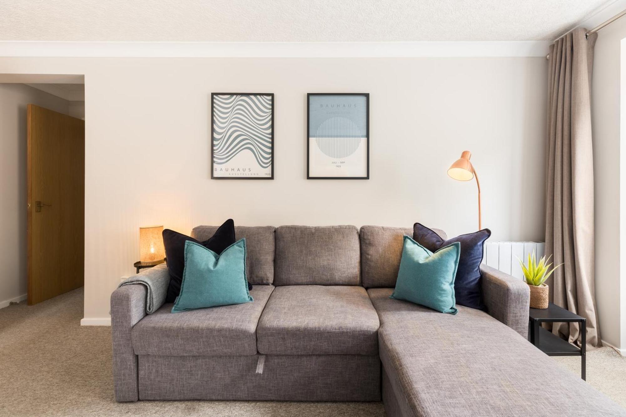 Modern 2-Bedroom Apartments With Free Parking In Leamington Spa Luaran gambar