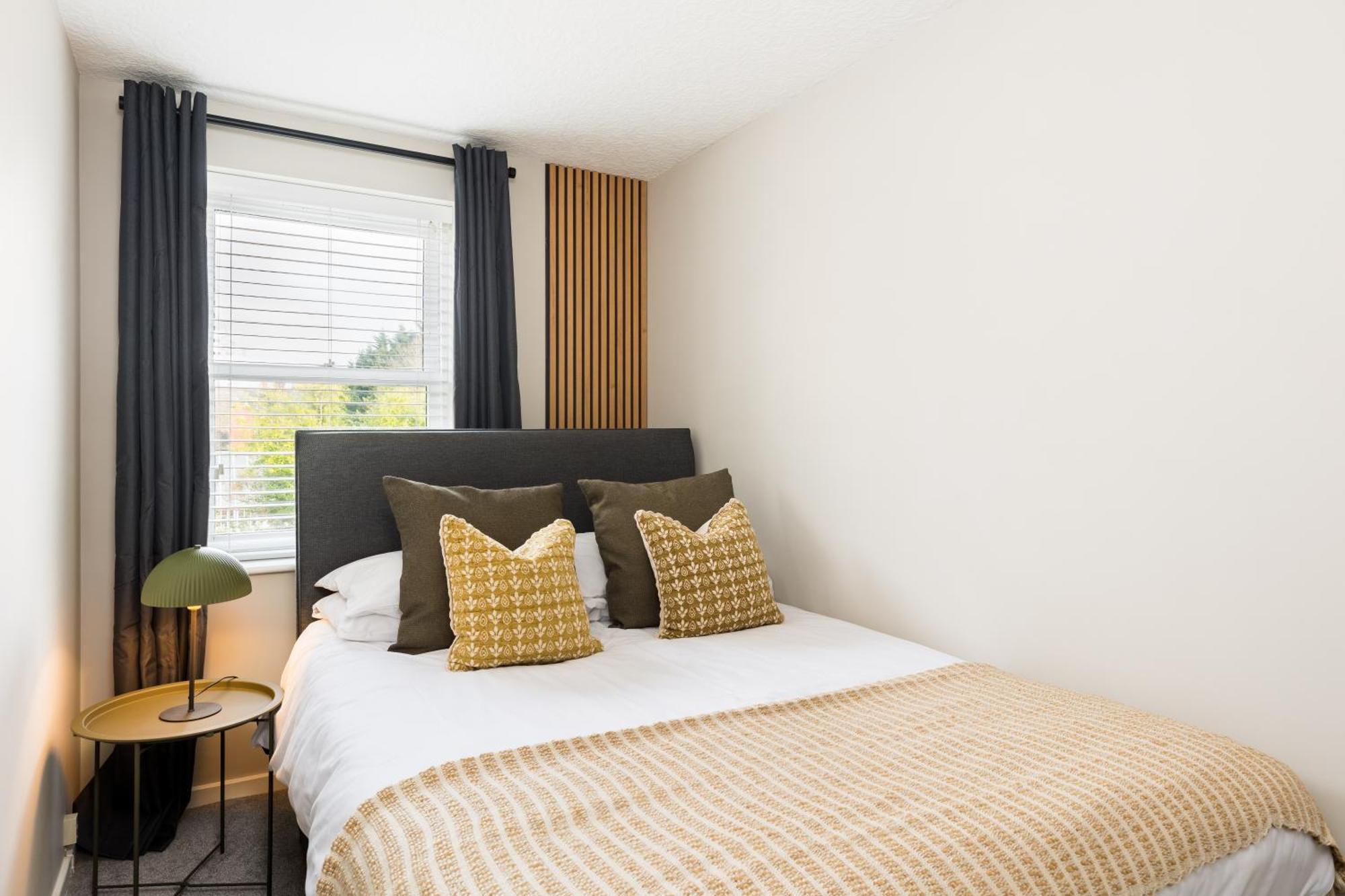 Modern 2-Bedroom Apartments With Free Parking In Leamington Spa Luaran gambar