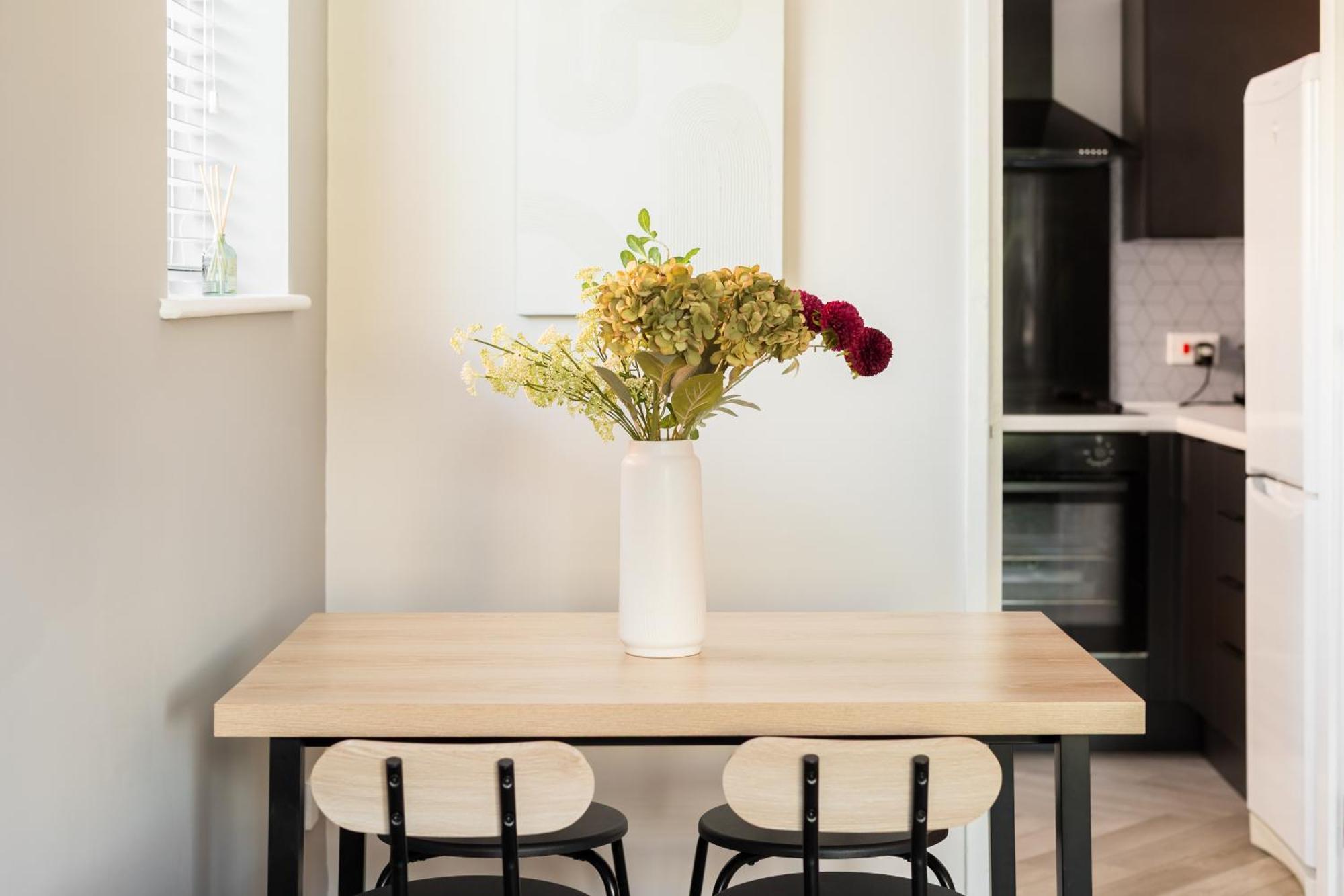 Modern 2-Bedroom Apartments With Free Parking In Leamington Spa Luaran gambar