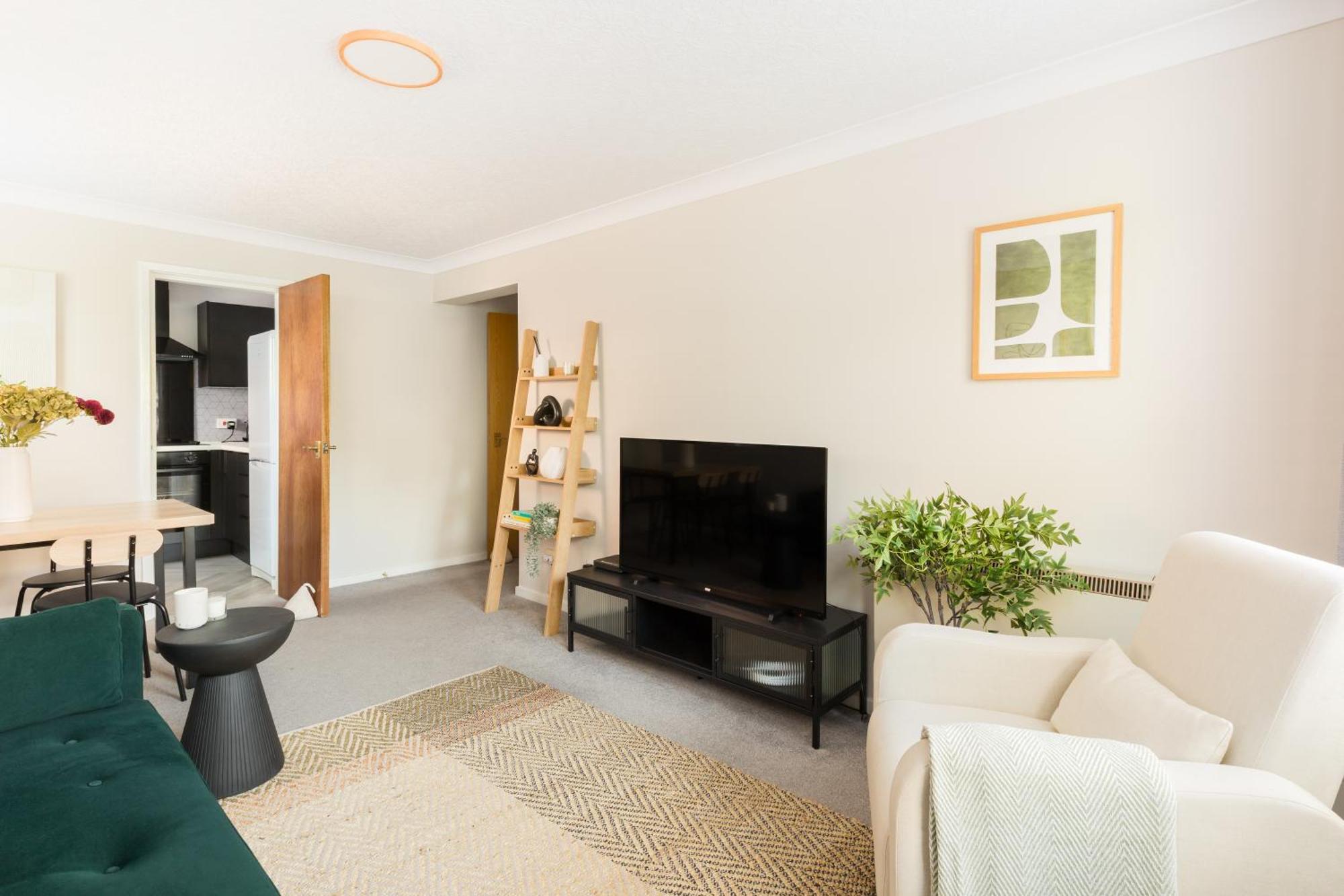 Modern 2-Bedroom Apartments With Free Parking In Leamington Spa Luaran gambar